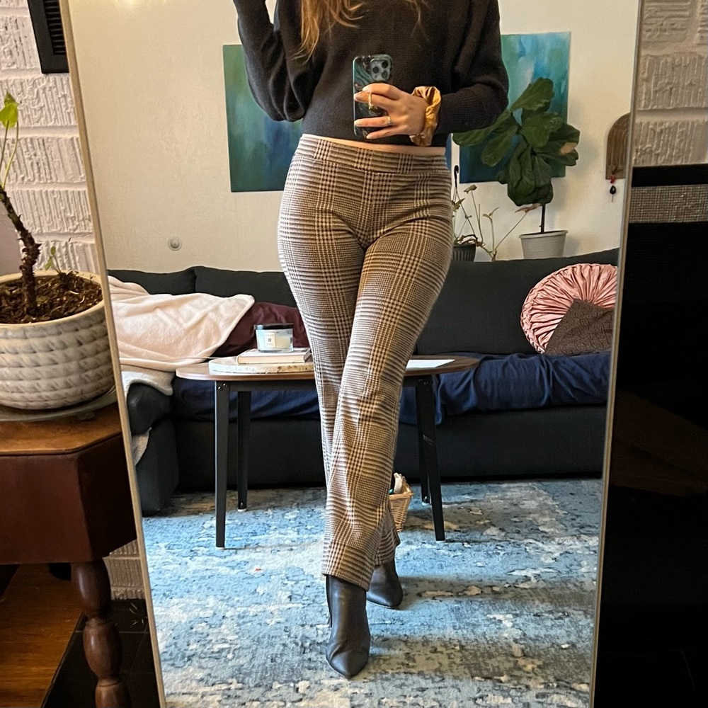 Vintage Y2K Beige and Black Houndstooth Flare Low-Rise Pants 🌿